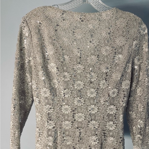 Jacques Vert sweater used 1 time for a wedding - Picture 8 of 13